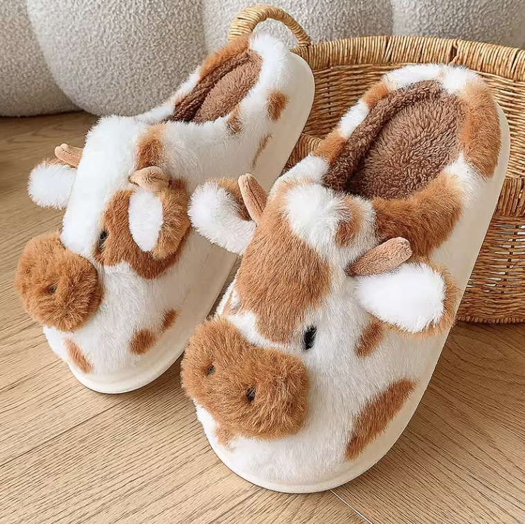 Floppers™ Cow – The Cuddliest Slippers of the Season