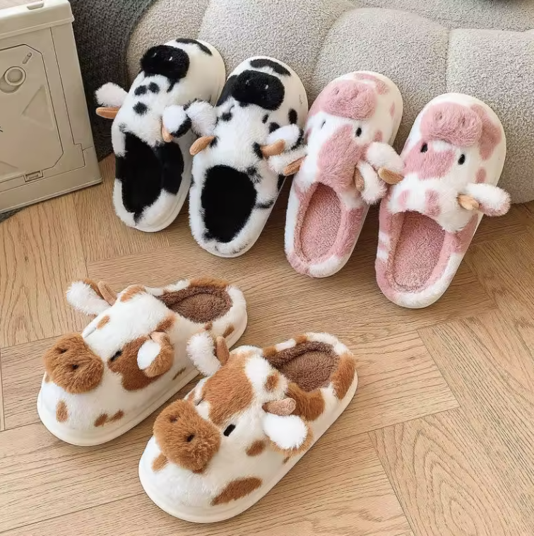Floppers™ Cow – The Cuddliest Slippers of the Season