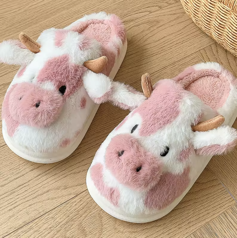 Floppers™ Cow – The Cuddliest Slippers of the Season